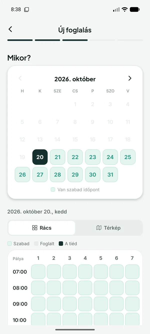 Bookinda app: pályarács, sorokban az időpontok, oszlopokban a hét pálya